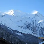 Facing The Chamonix Needles Appartamento Les Houches